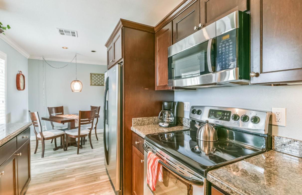 Aparthotel Island Getaway Galveston Exterior foto